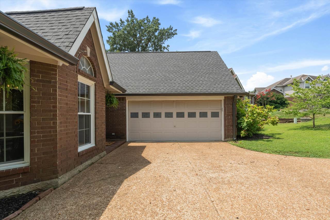 https://bt-photos.global.ssl.fastly.net/nashville/1280_boomver_1_RTC3295010-1.jpg