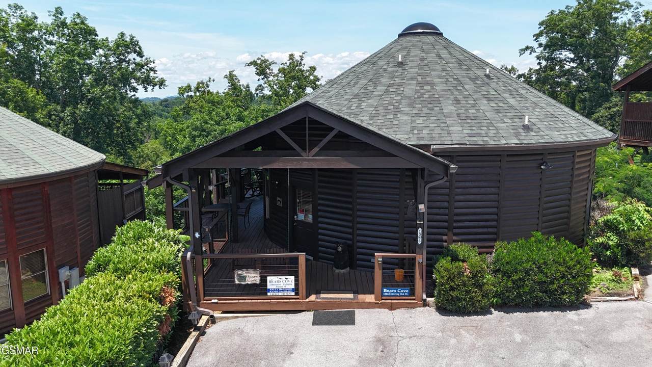 1086 Towering Oaks Drive - Photo 1