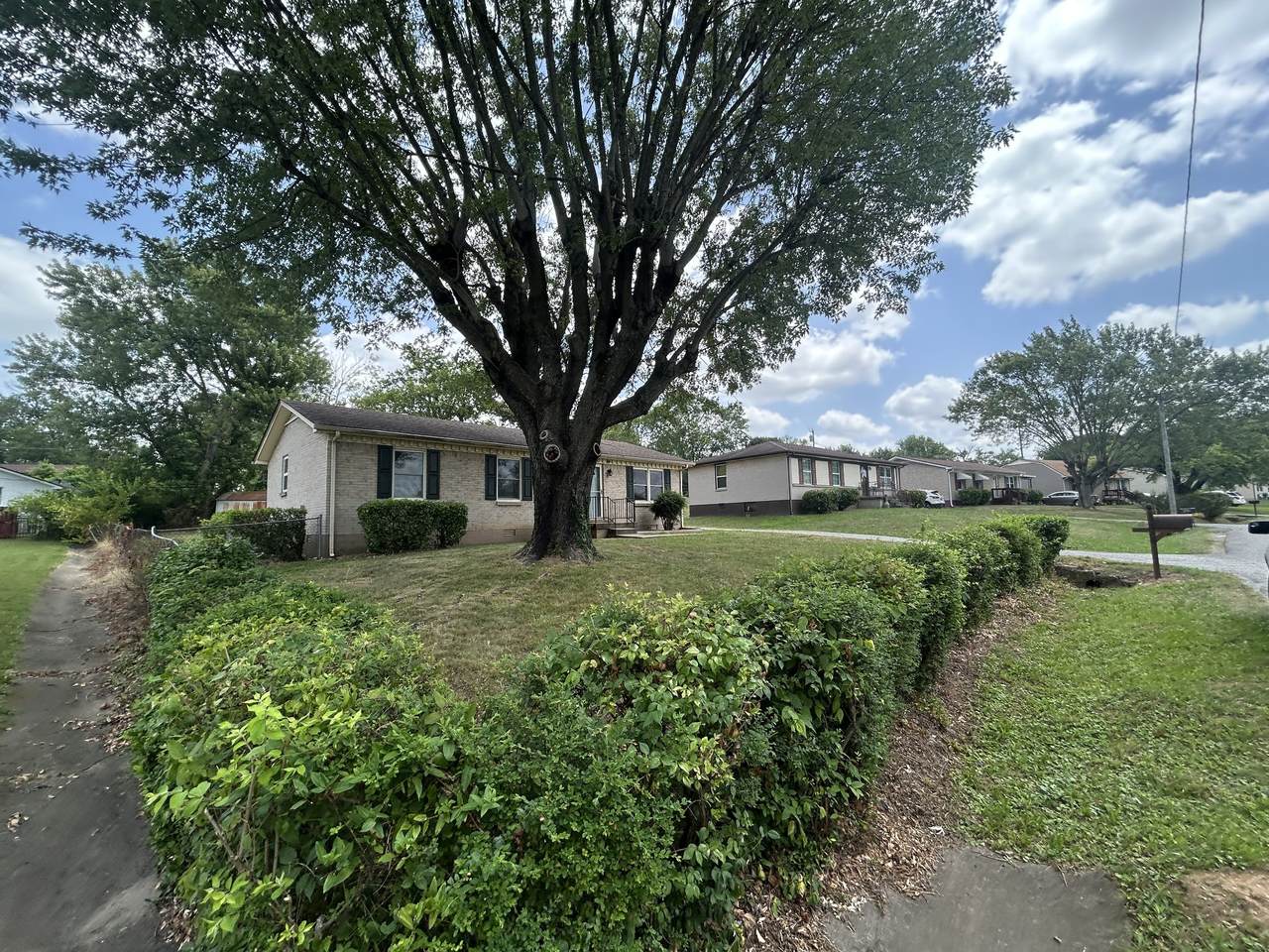 https://bt-photos.global.ssl.fastly.net/nashville/1280_boomver_1_RTC3297809-1.jpg