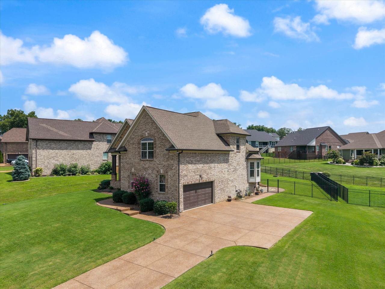https://bt-photos.global.ssl.fastly.net/nashville/1280_boomver_1_RTC3297839-1.jpg