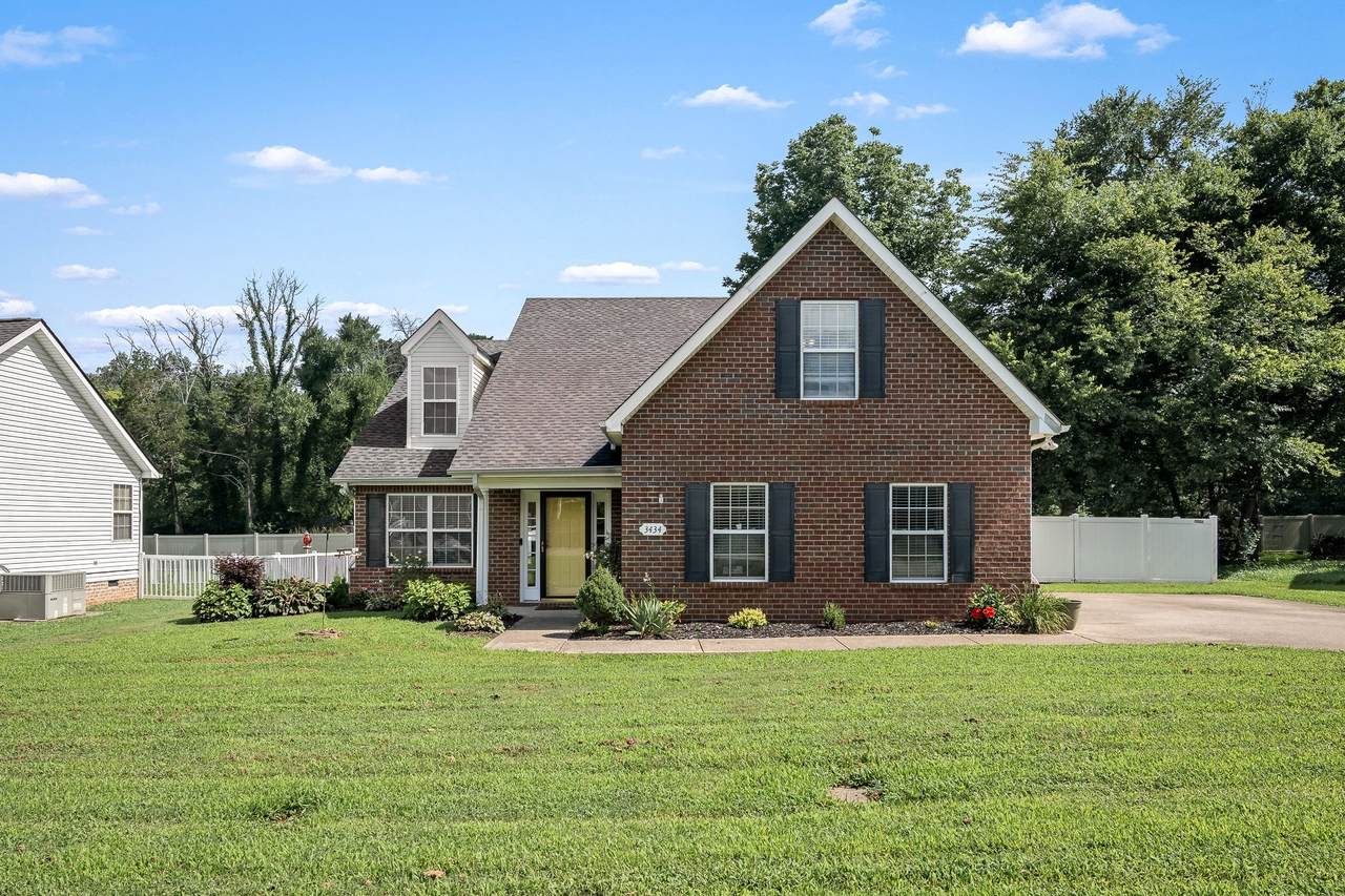 3434 Leslie Ln - Photo 1