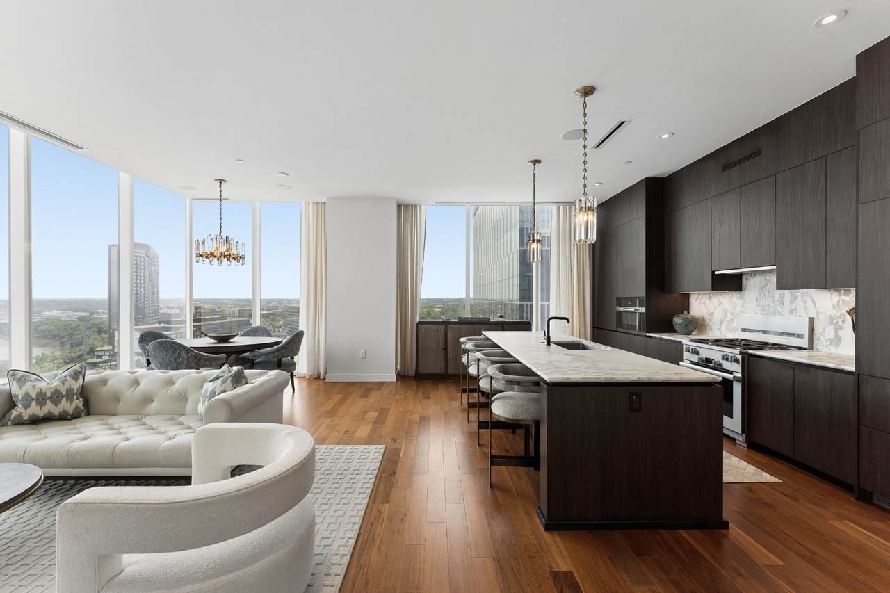 160 2nd Ave - Photo 1