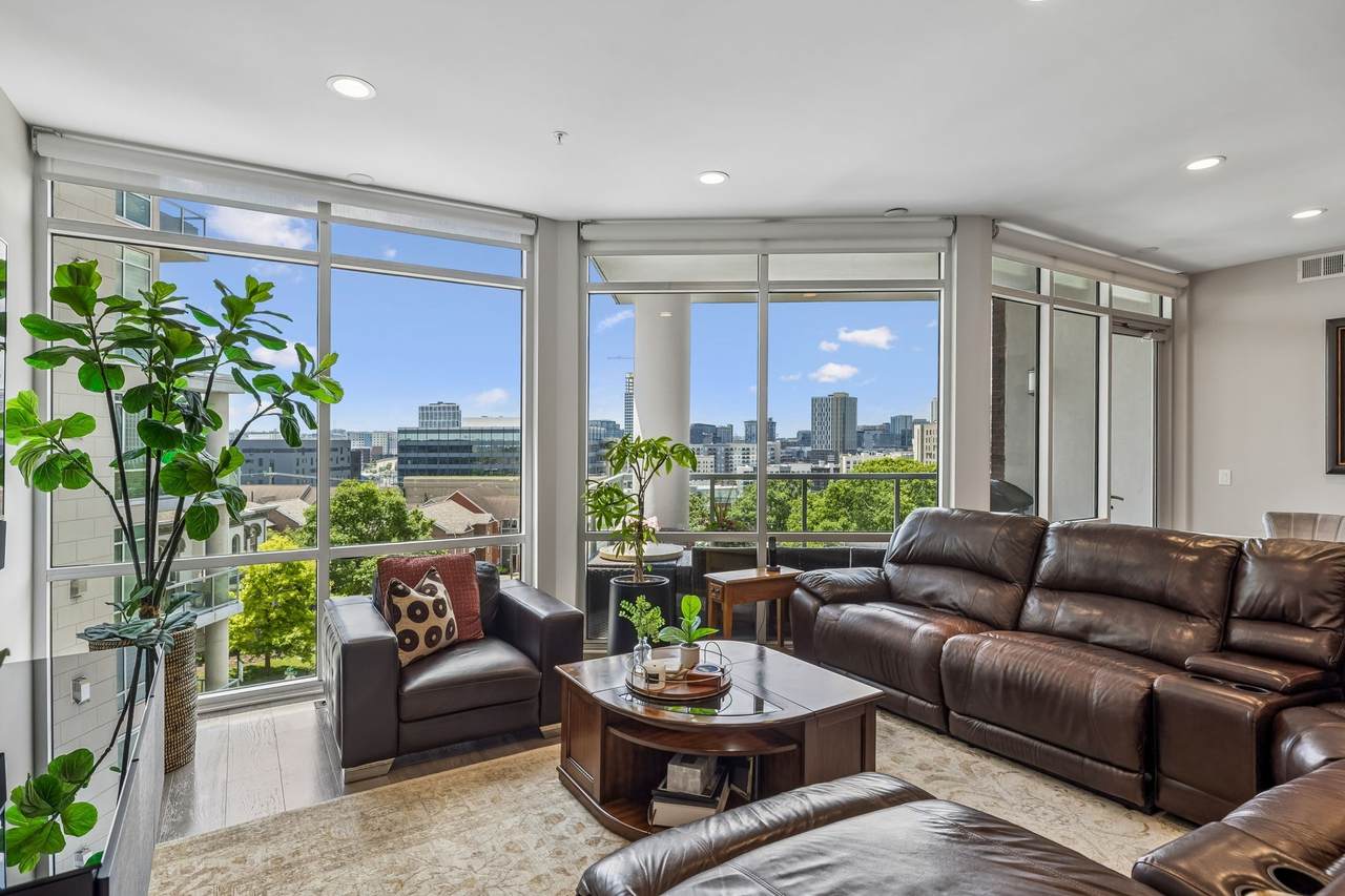 20 Rutledge St - Photo 1