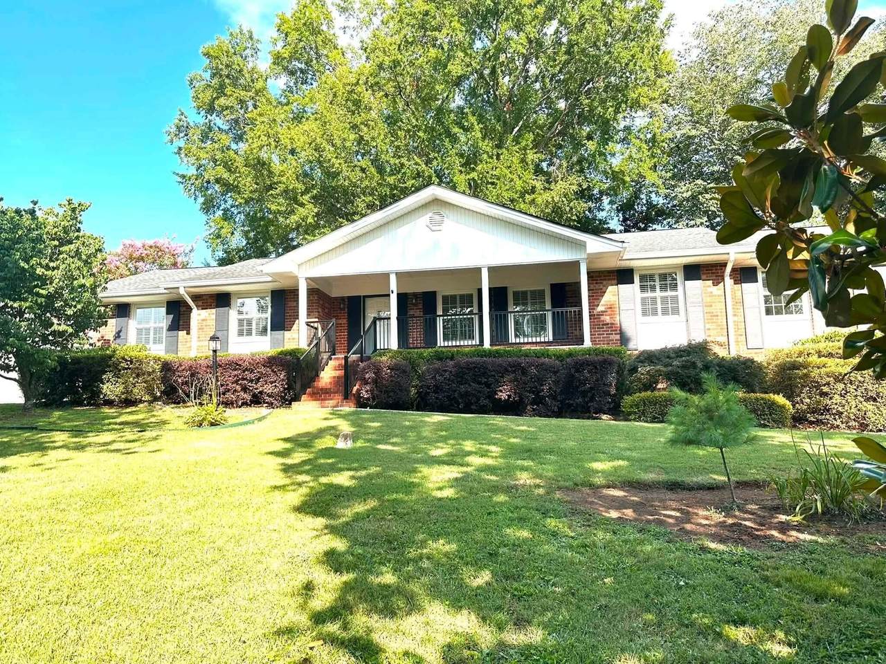 https://bt-photos.global.ssl.fastly.net/nashville/1280_boomver_1_RTC3298097-1.jpg