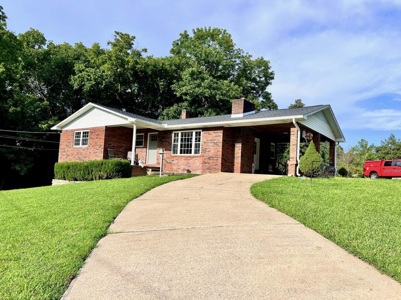 111 Gus Wallace Rd - Photo 1