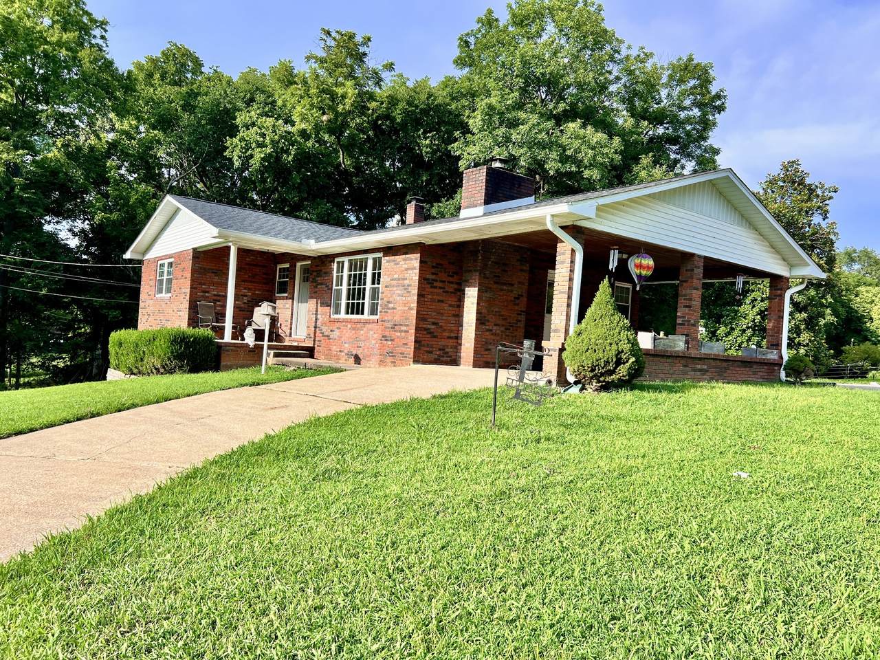 https://bt-photos.global.ssl.fastly.net/nashville/1280_boomver_1_RTC3298151-1.jpg