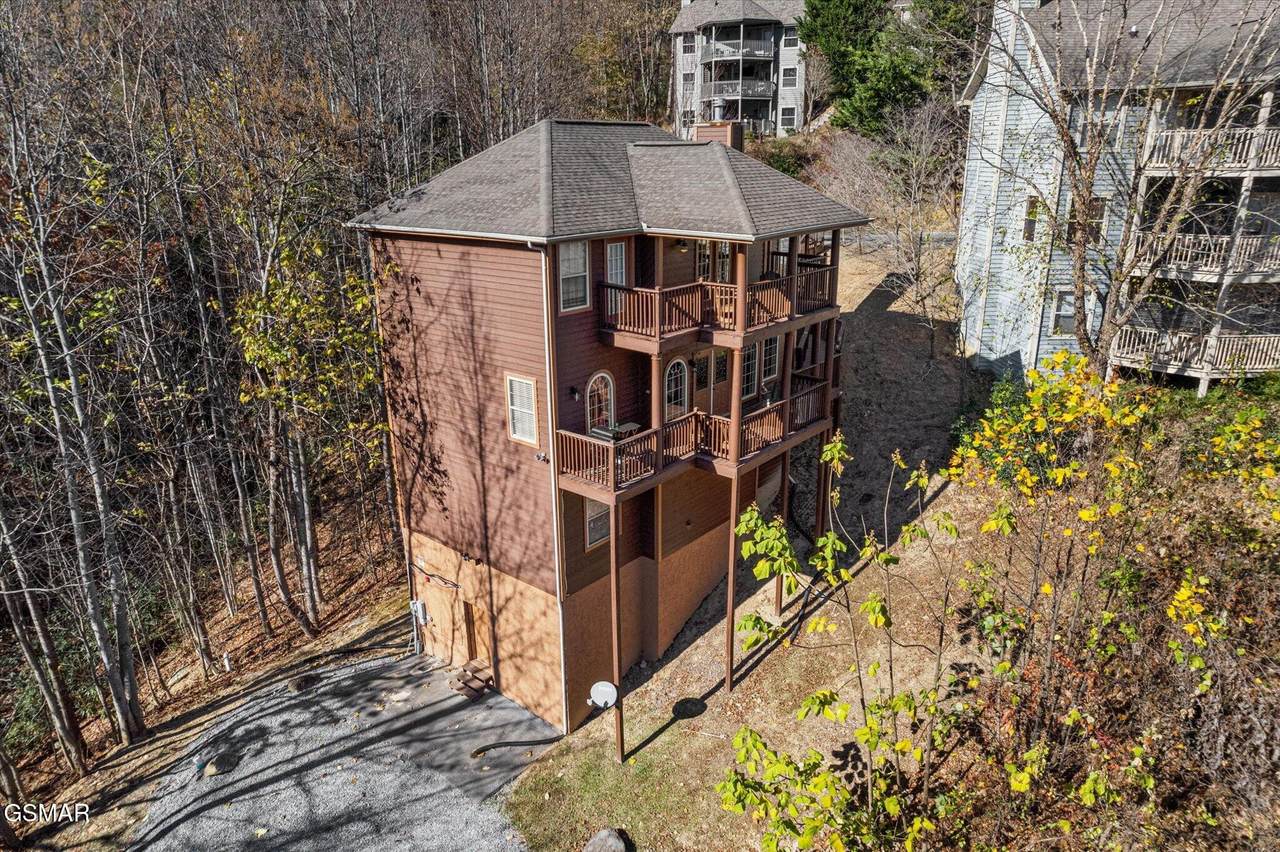 909 Black Wolf Way - Photo 1