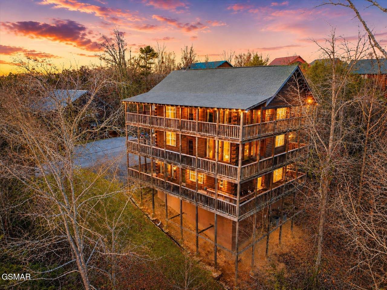 2022 Oakmont Drive - Photo 1