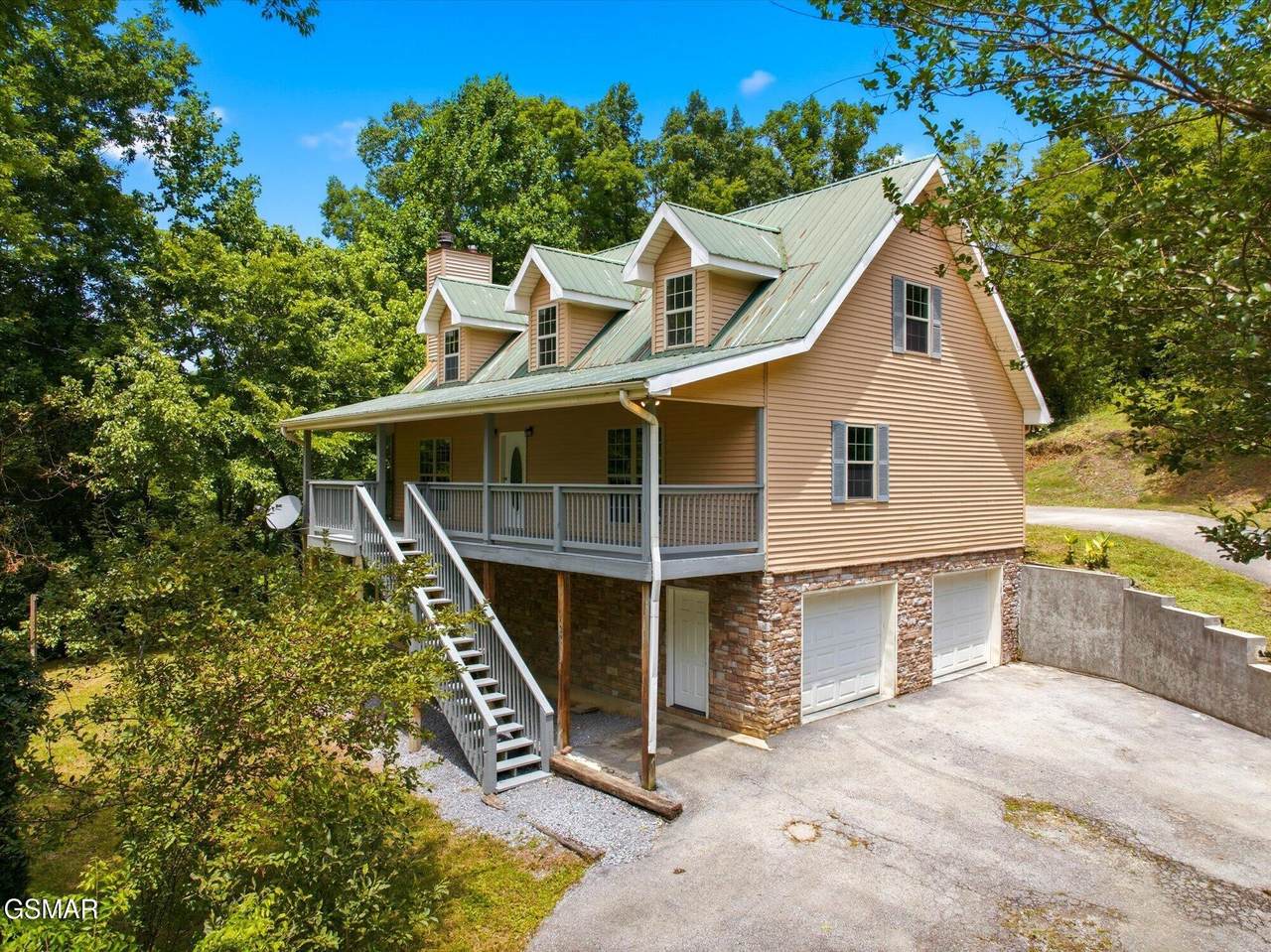 1134 Deer Trail Way - Photo 1