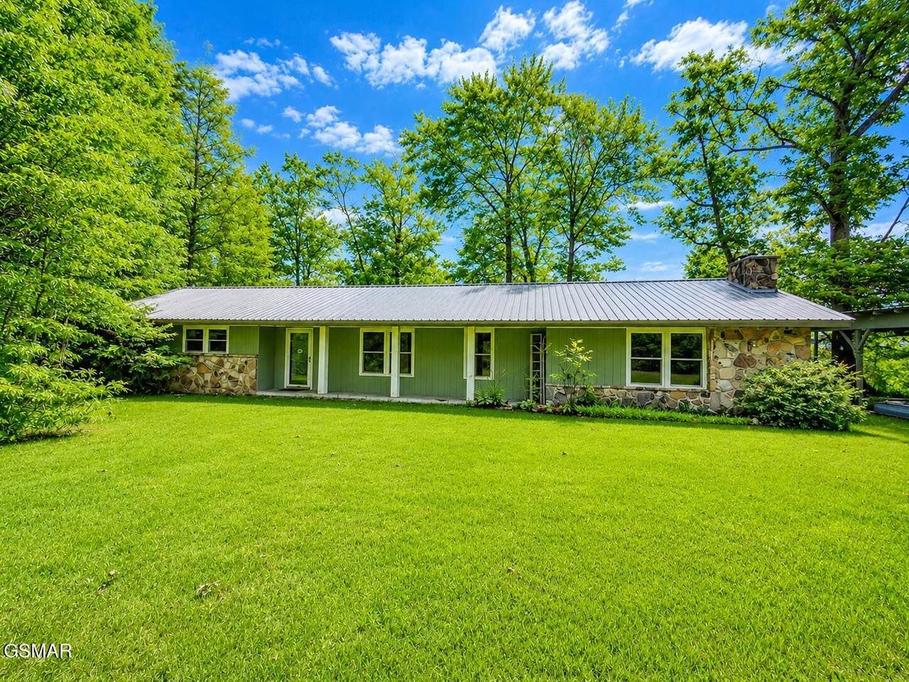 505 Crest Road - Photo 1