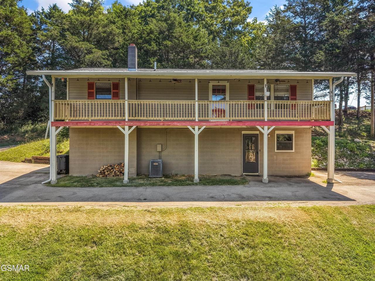1420 Twin Oaks Road - Photo 1