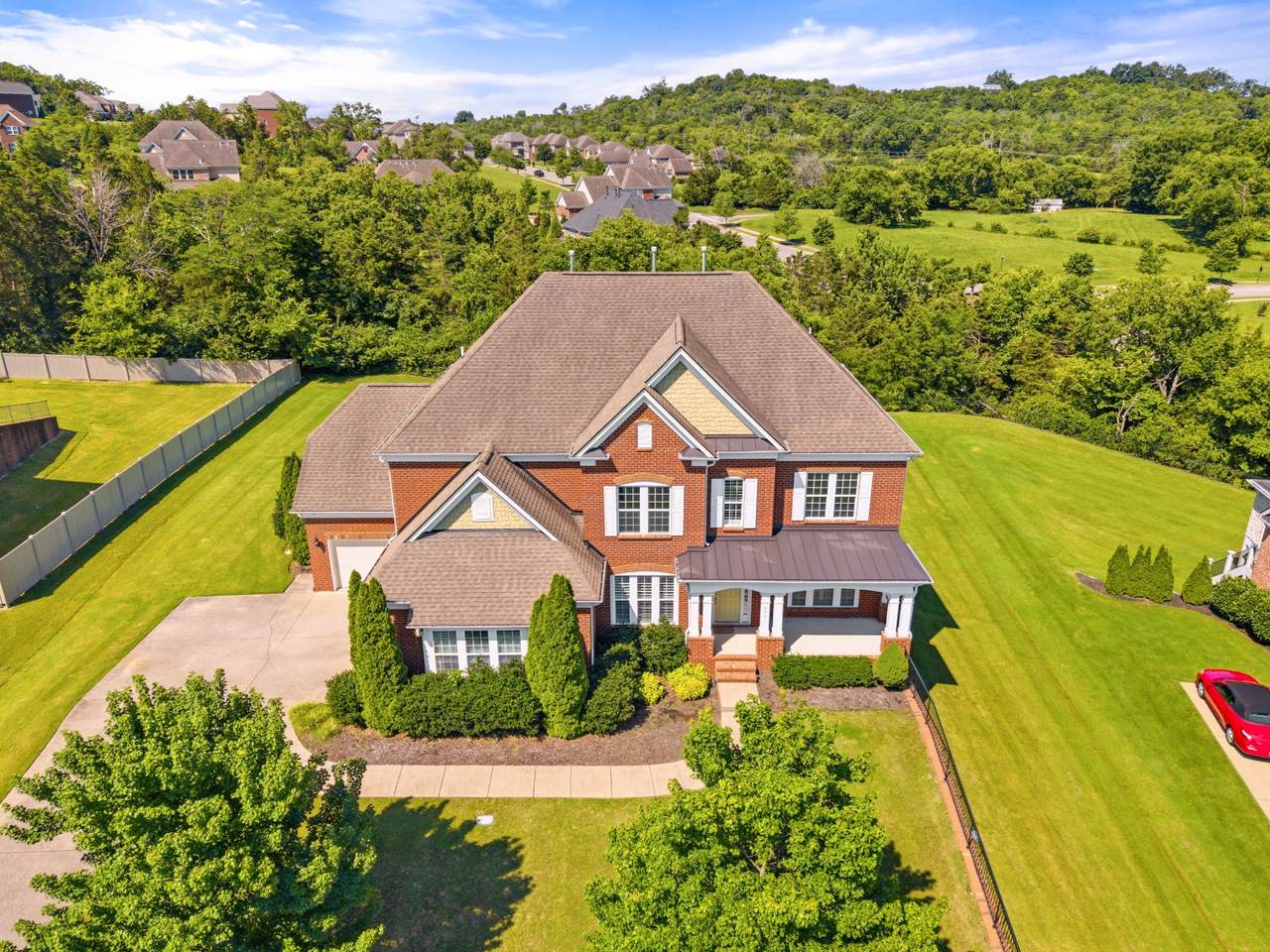 699 Thurrock Cir - Photo 1