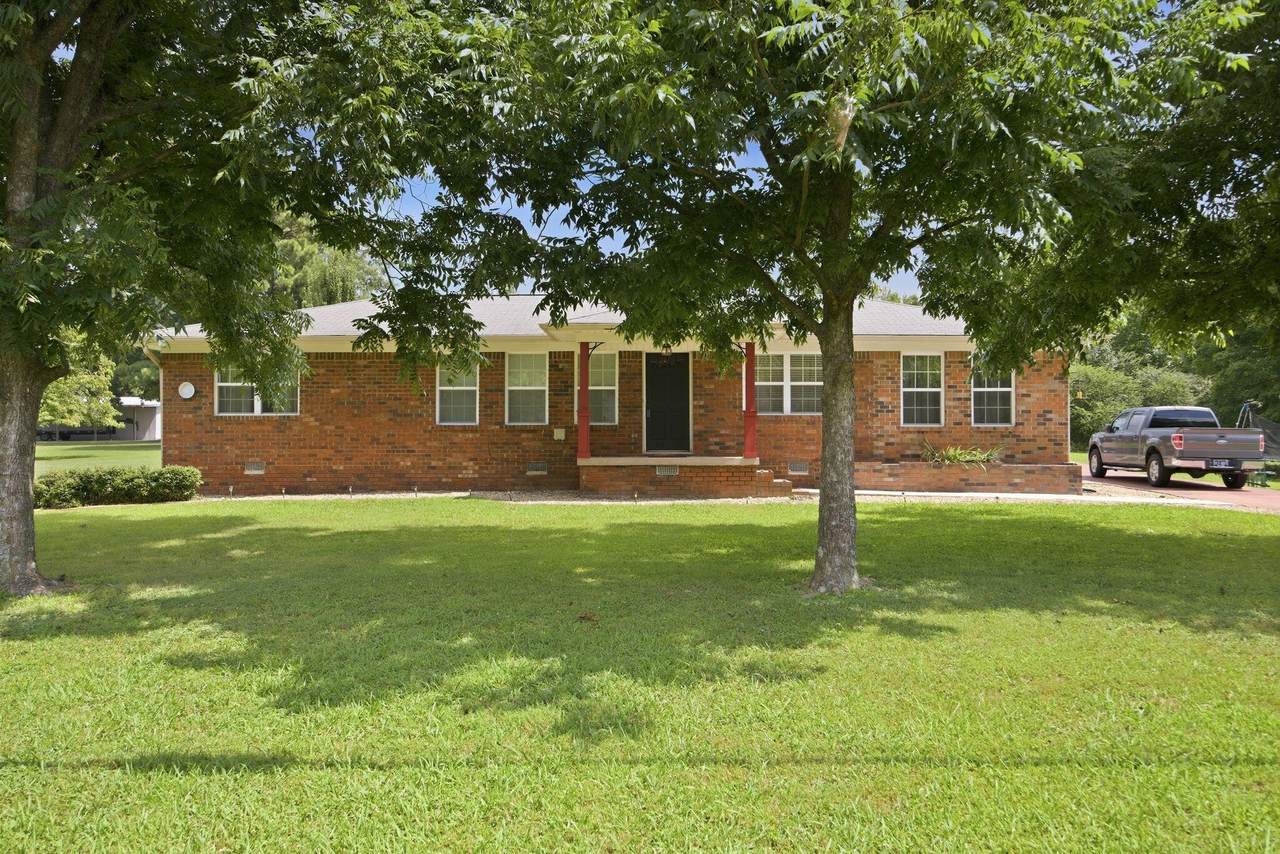 2025 Hawk Street - Photo 1