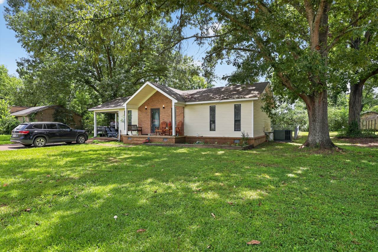https://bt-photos.global.ssl.fastly.net/nashville/1280_boomver_1_RTC3298483-1.jpg