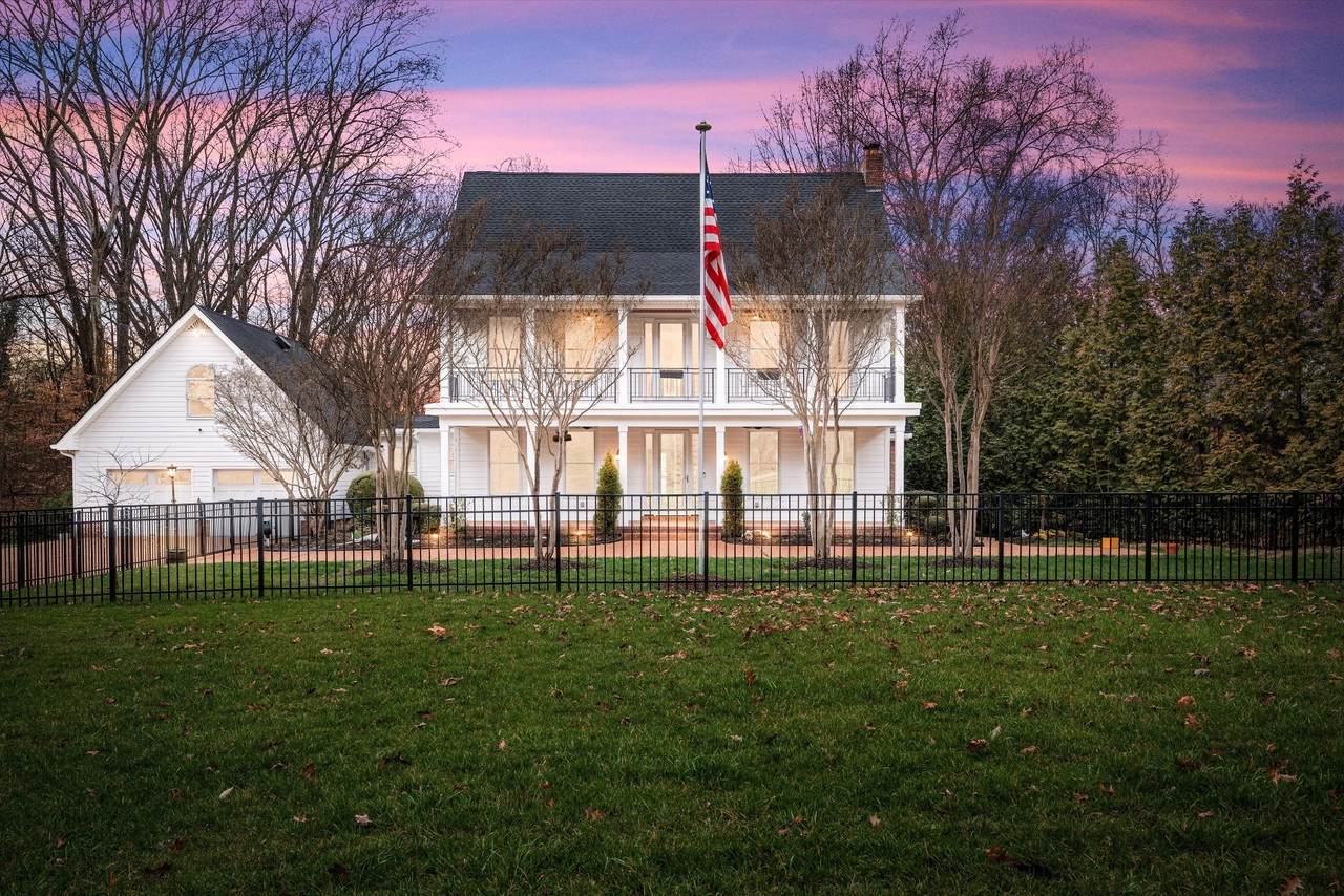 https://bt-photos.global.ssl.fastly.net/nashville/1280_boomver_1_RTC3299352-1.jpg