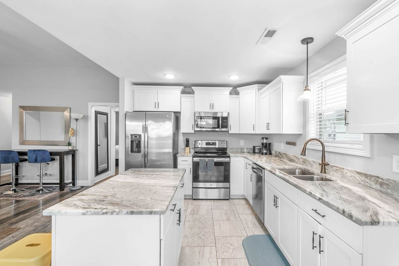 162 Ambridge St - Photo 1