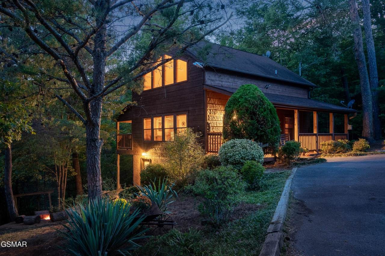 2306 Wooddale Way - Photo 1