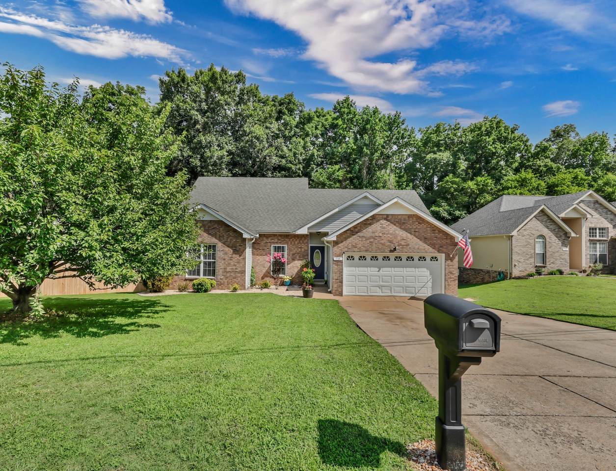 https://bt-photos.global.ssl.fastly.net/nashville/1280_boomver_1_RTC3301849-1.jpg