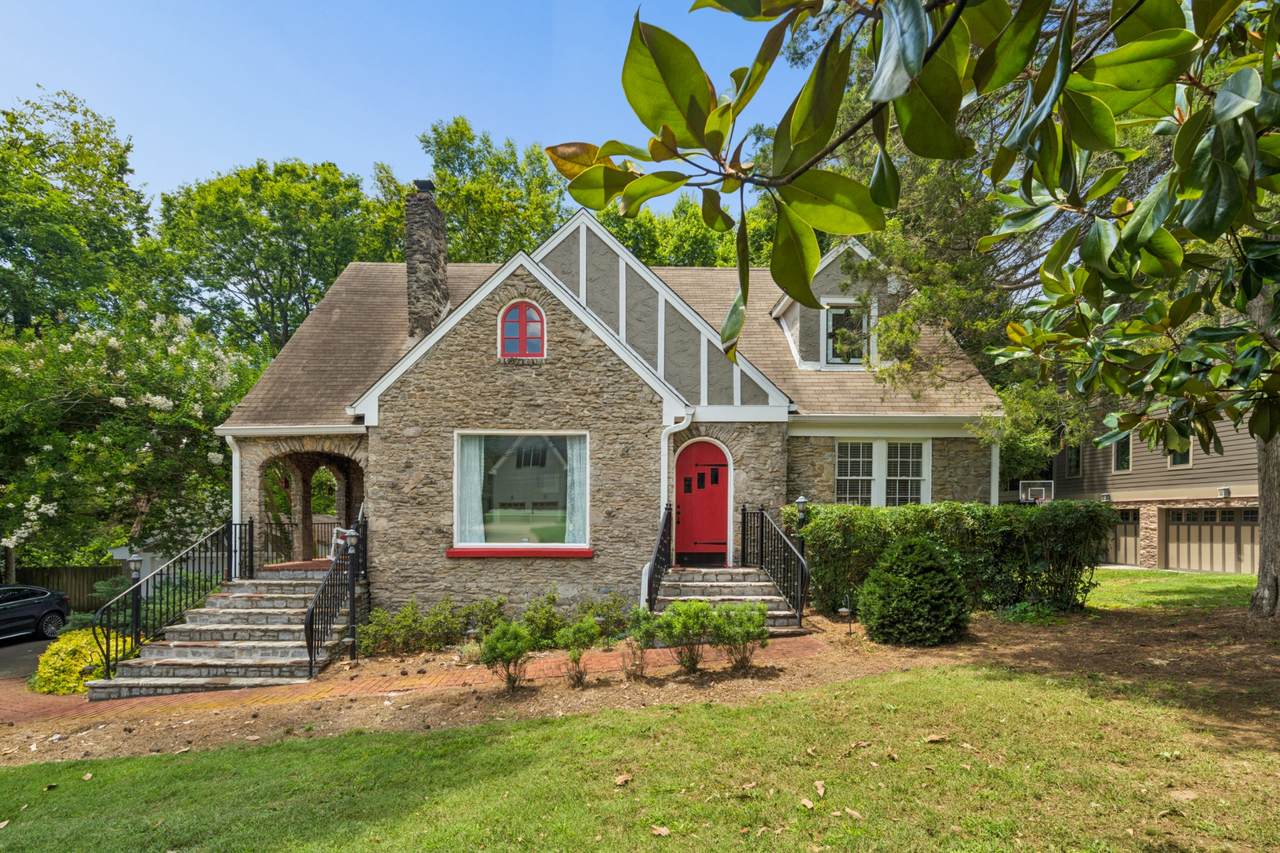 4409 Lealand Ln - Photo 1