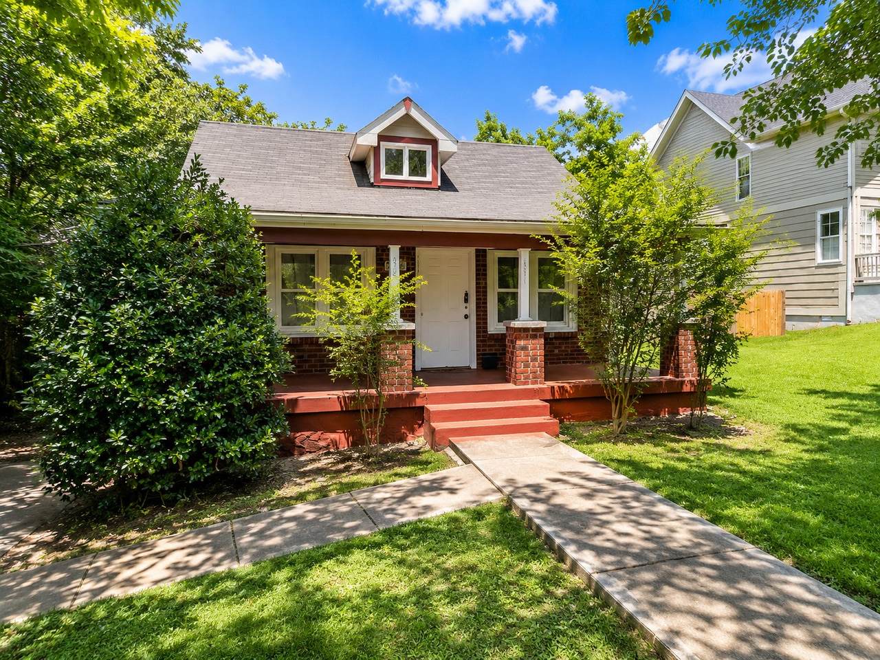 2328 Batavia St - Photo 1