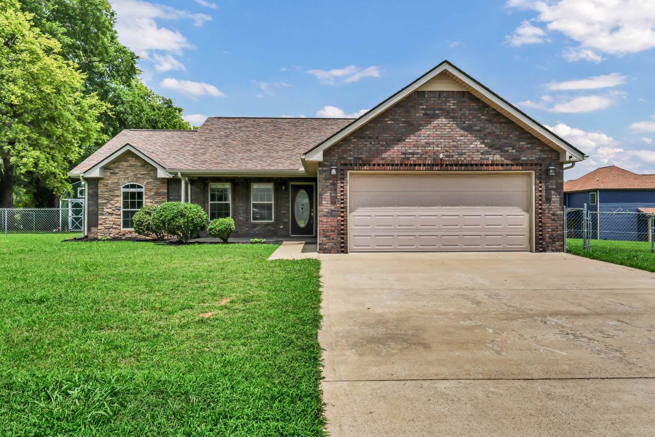 1453 Rustys Ln - Photo 1