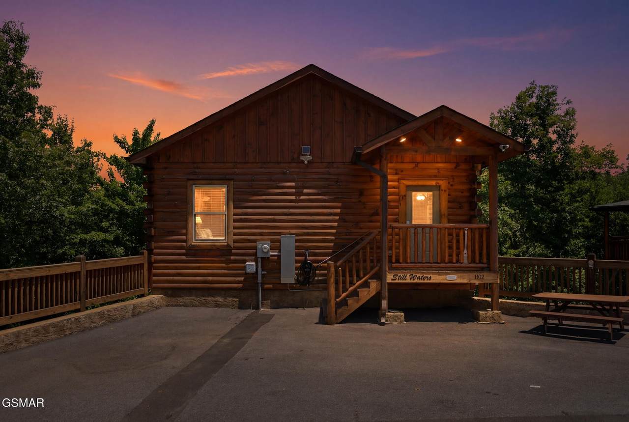 1012 Owls Nest Way - Photo 1