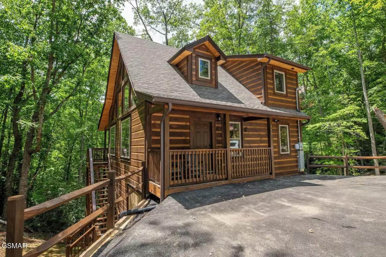 515 Deer Path Lane - Photo 1