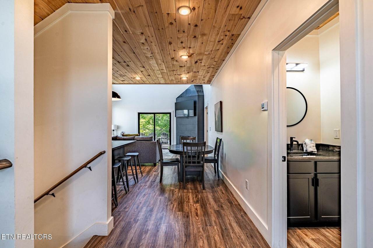 https://bt-photos.global.ssl.fastly.net/nashville/1280_boomver_1_RTC3302068-1.jpg