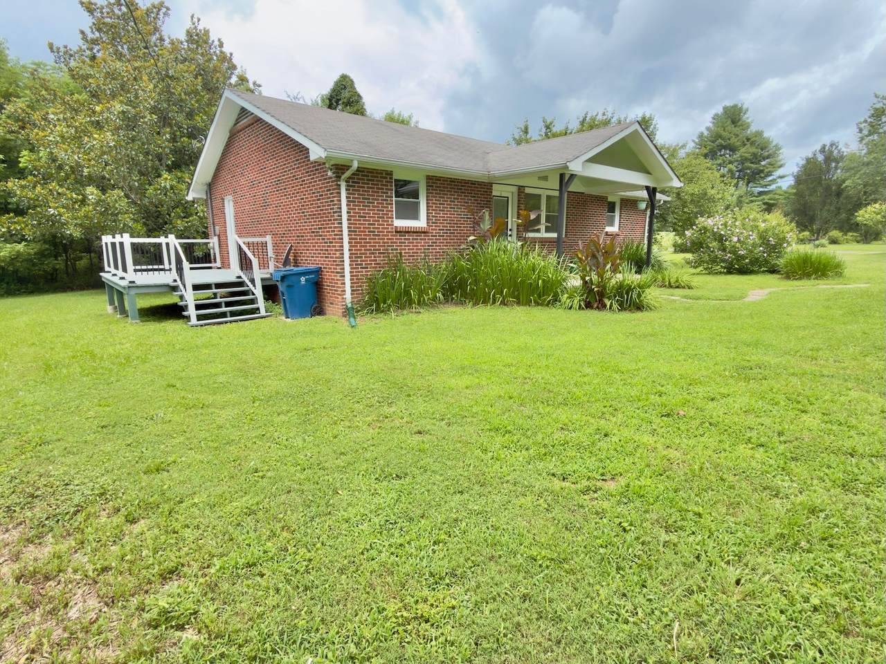 804 Todd Rd - Photo 1