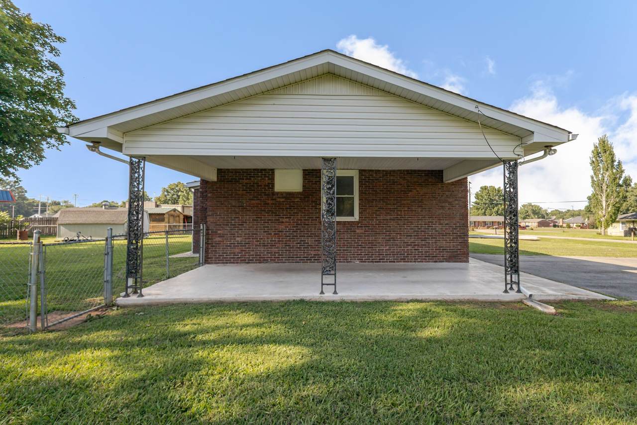 https://bt-photos.global.ssl.fastly.net/nashville/1280_boomver_1_RTC3302447-1.jpg