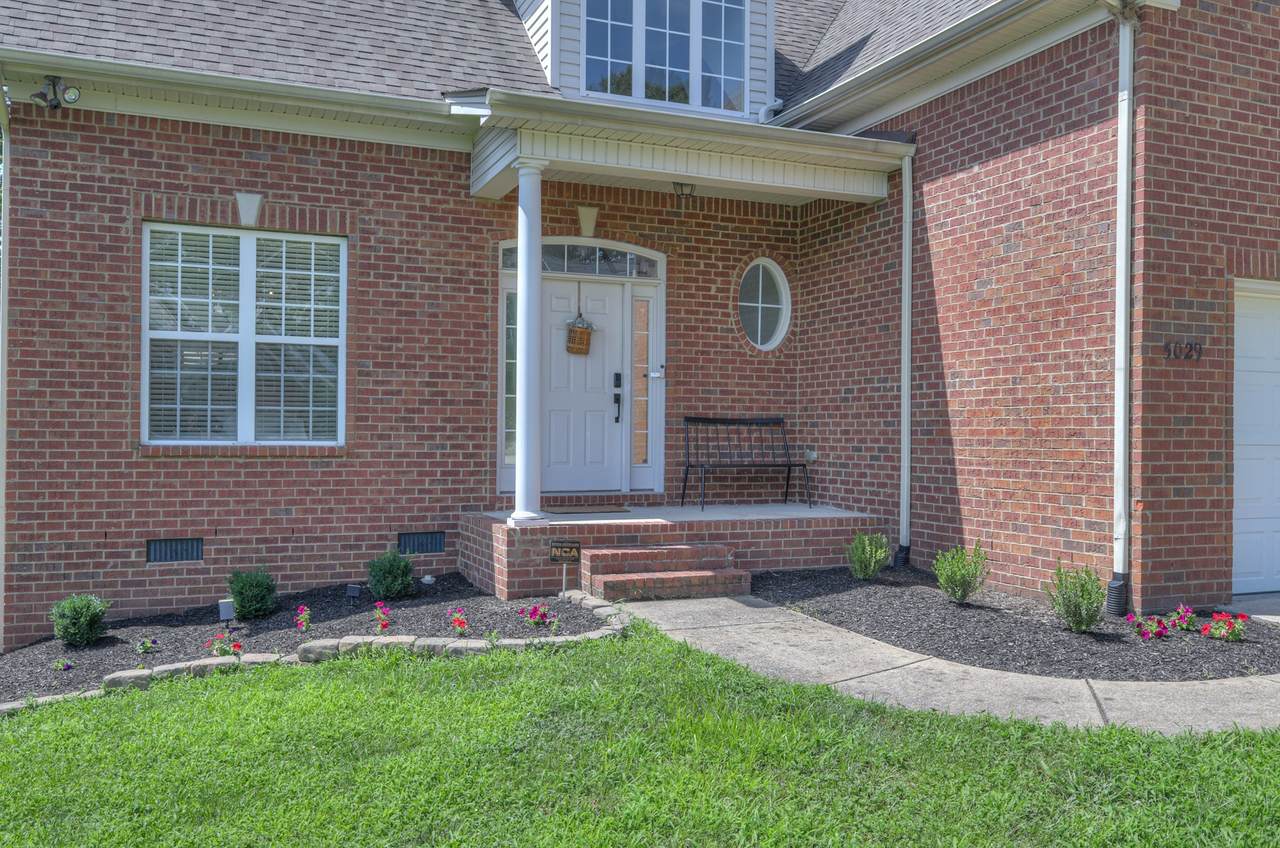 https://bt-photos.global.ssl.fastly.net/nashville/1280_boomver_1_RTC3304208-1.jpg