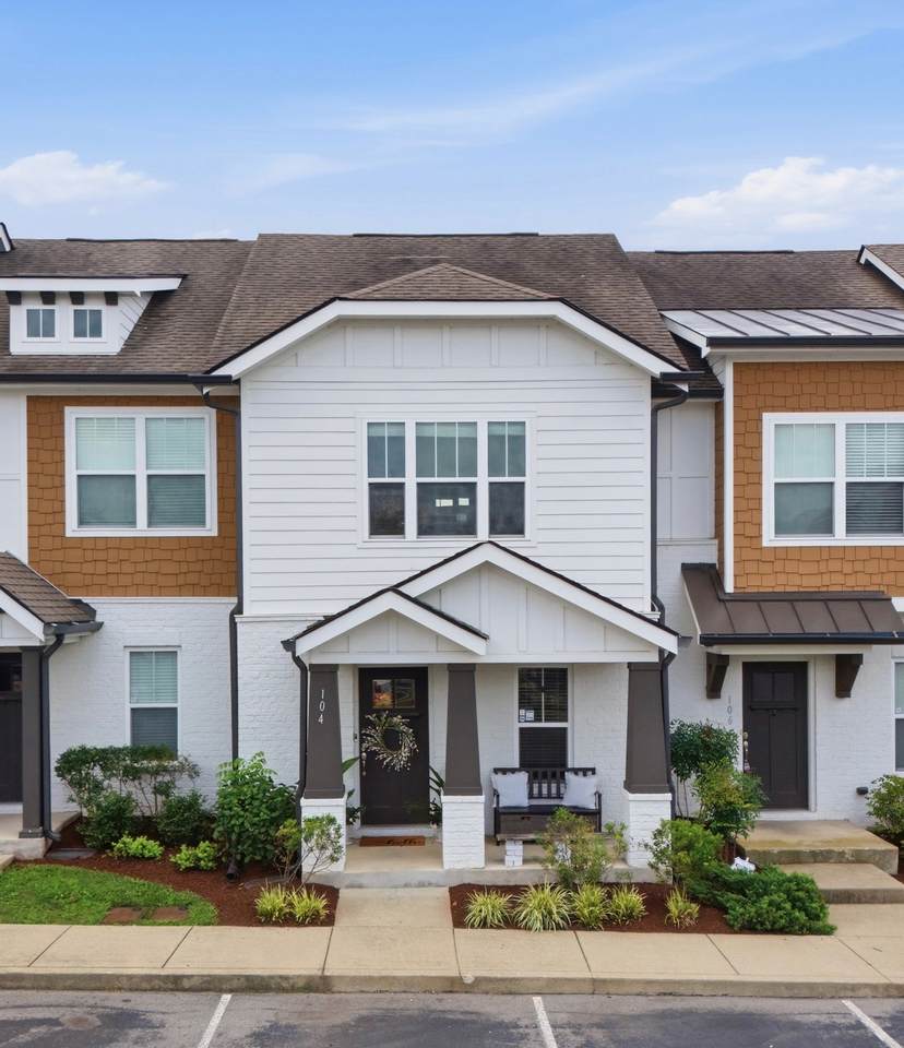 104 West Mill Drive - Photo 1