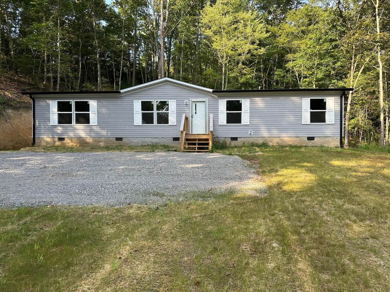 398 Jodie Lane - Photo 1