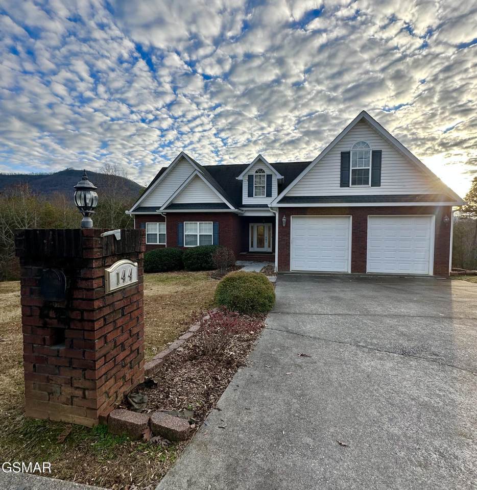 144 Burning Oaks Dr - Photo 1