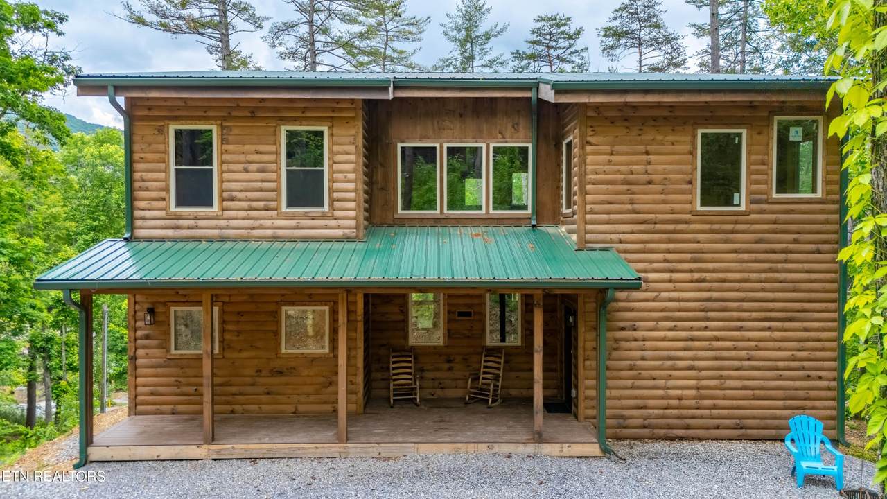 2932 Ginas Way - Photo 1