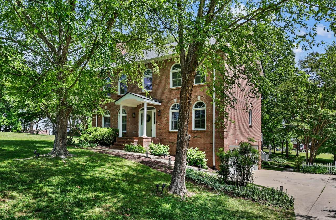 930 Doe Run Ct - Photo 1