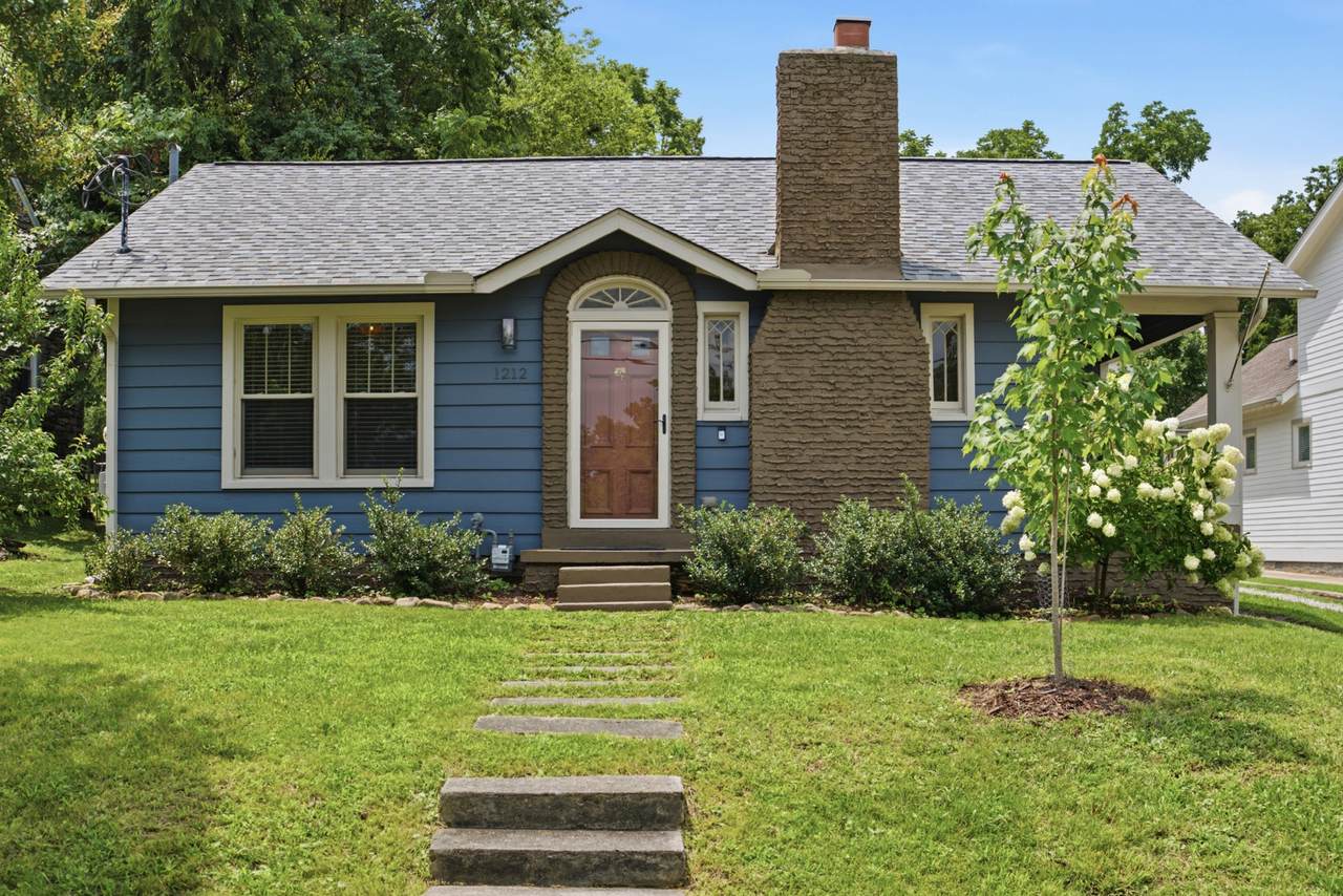 1212 Stratford Ave - Photo 1