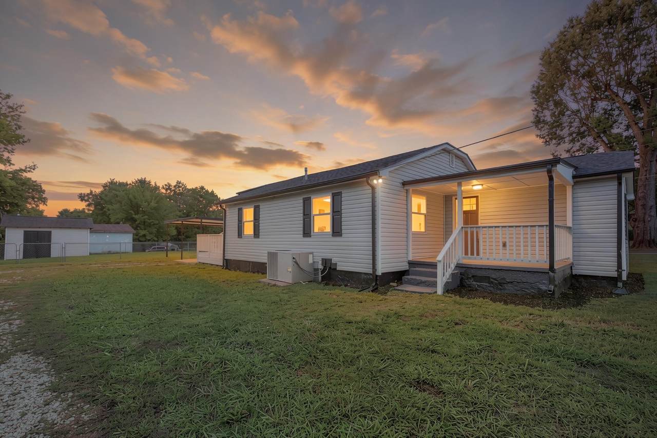 31 Circle Drive - Photo 1