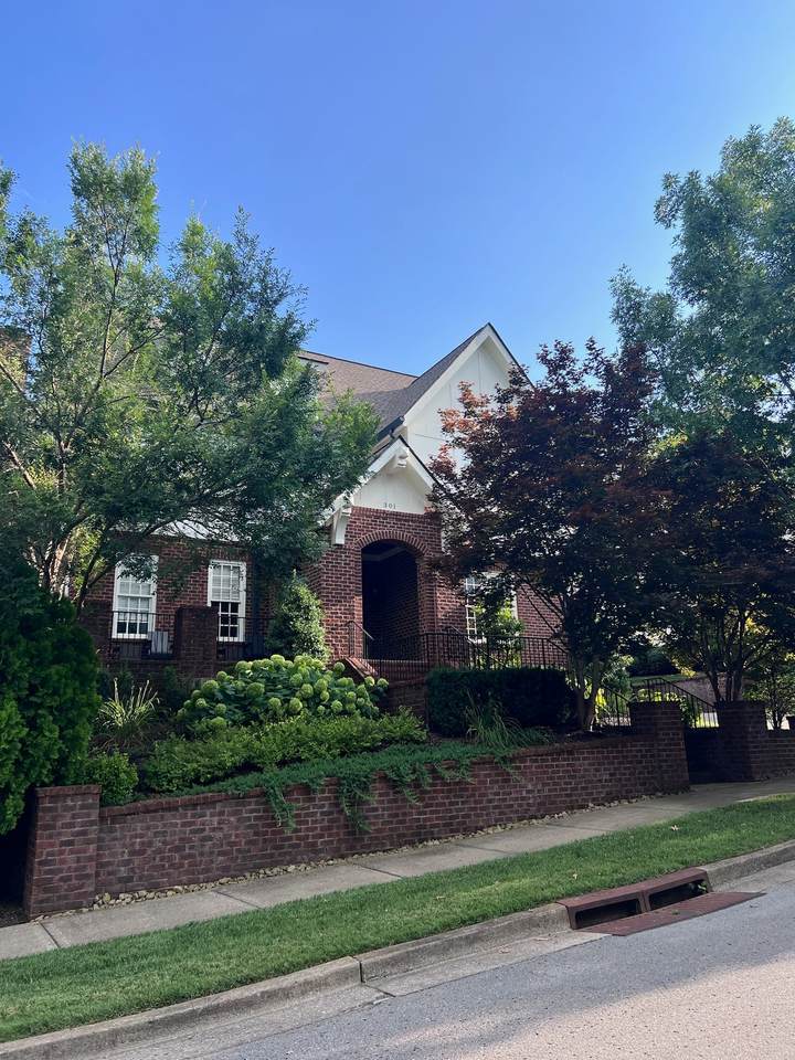 https://bt-photos.global.ssl.fastly.net/nashville/1280_boomver_1_RTC3304707-1.jpg