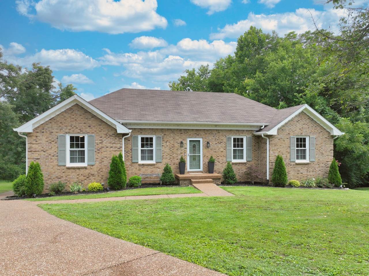 1421 Forest Side Ct - Photo 1
