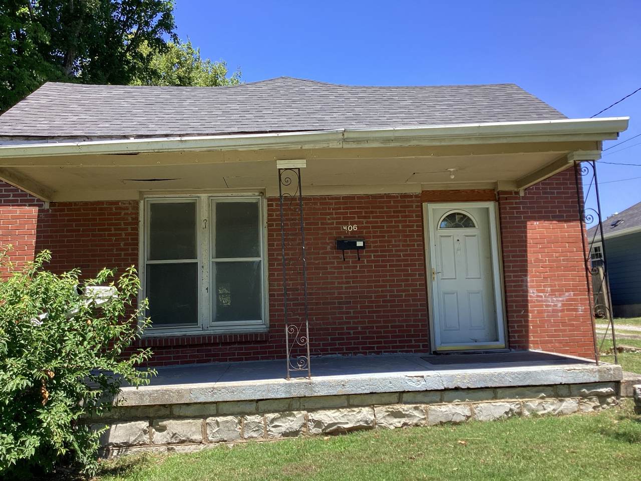 406 Natchez Street - Photo 1