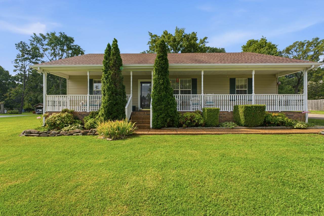 912 Trousdale Ferry Pike - Photo 1
