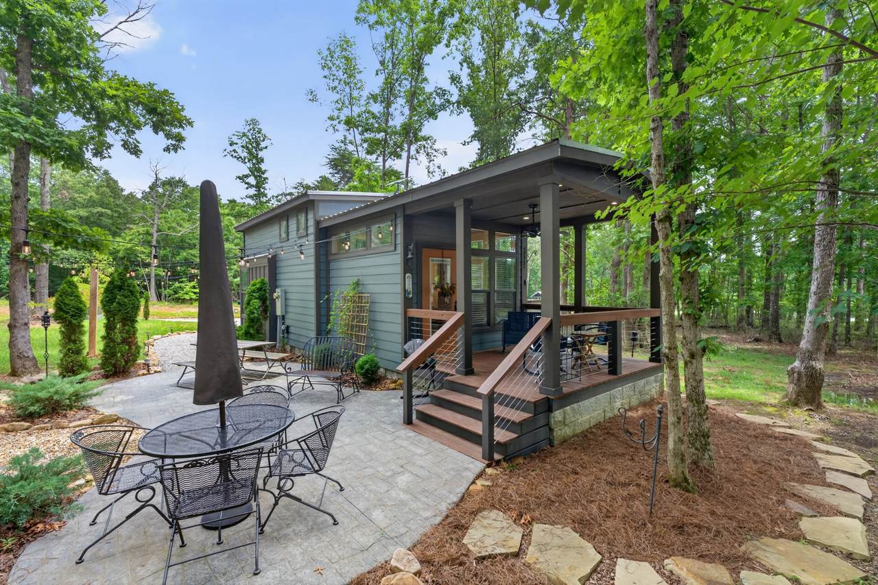 25 White Oak Trail - Photo 1