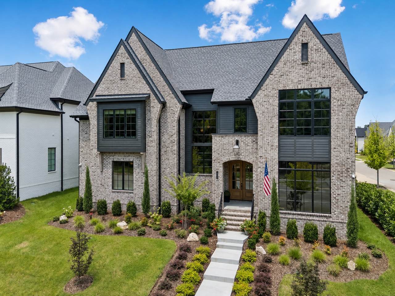 https://bt-photos.global.ssl.fastly.net/nashville/1280_boomver_1_RTC3305119-1.jpg