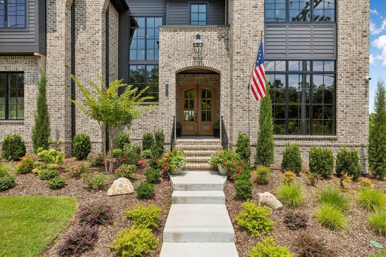https://bt-photos.global.ssl.fastly.net/nashville/1280_boomver_1_RTC3305119-1.jpg
