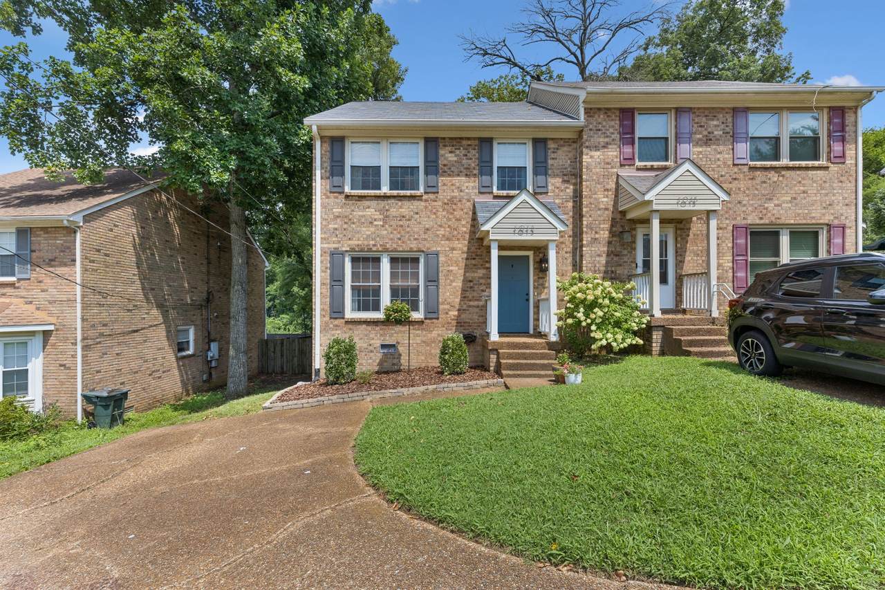 1013 Pleasant View Dr - Photo 1