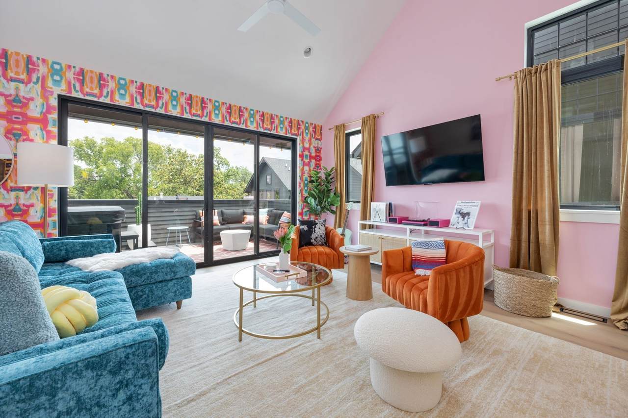 1501 16th Ave - Photo 1