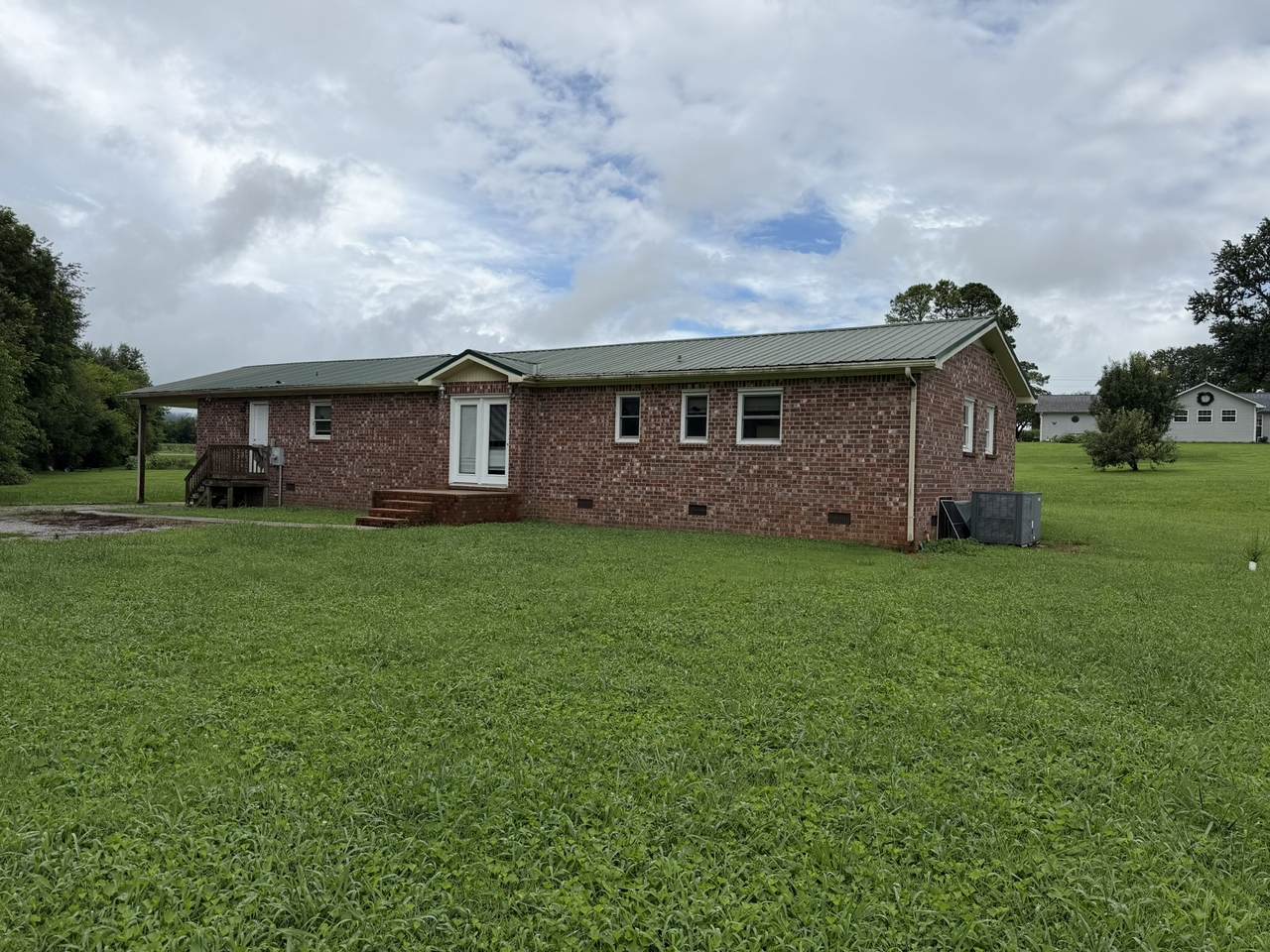 1325 Joyce Ln - Photo 1
