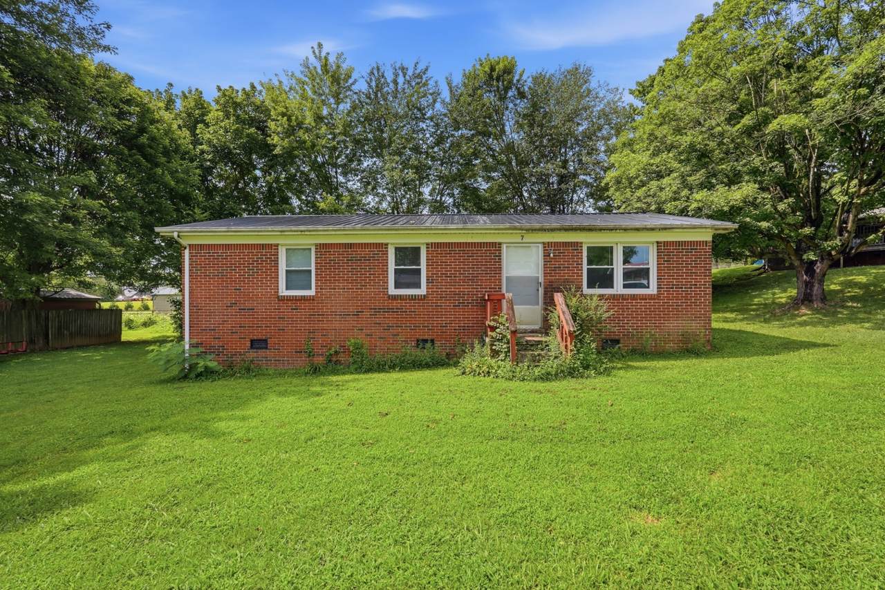 7 Thurman Drive - Photo 1
