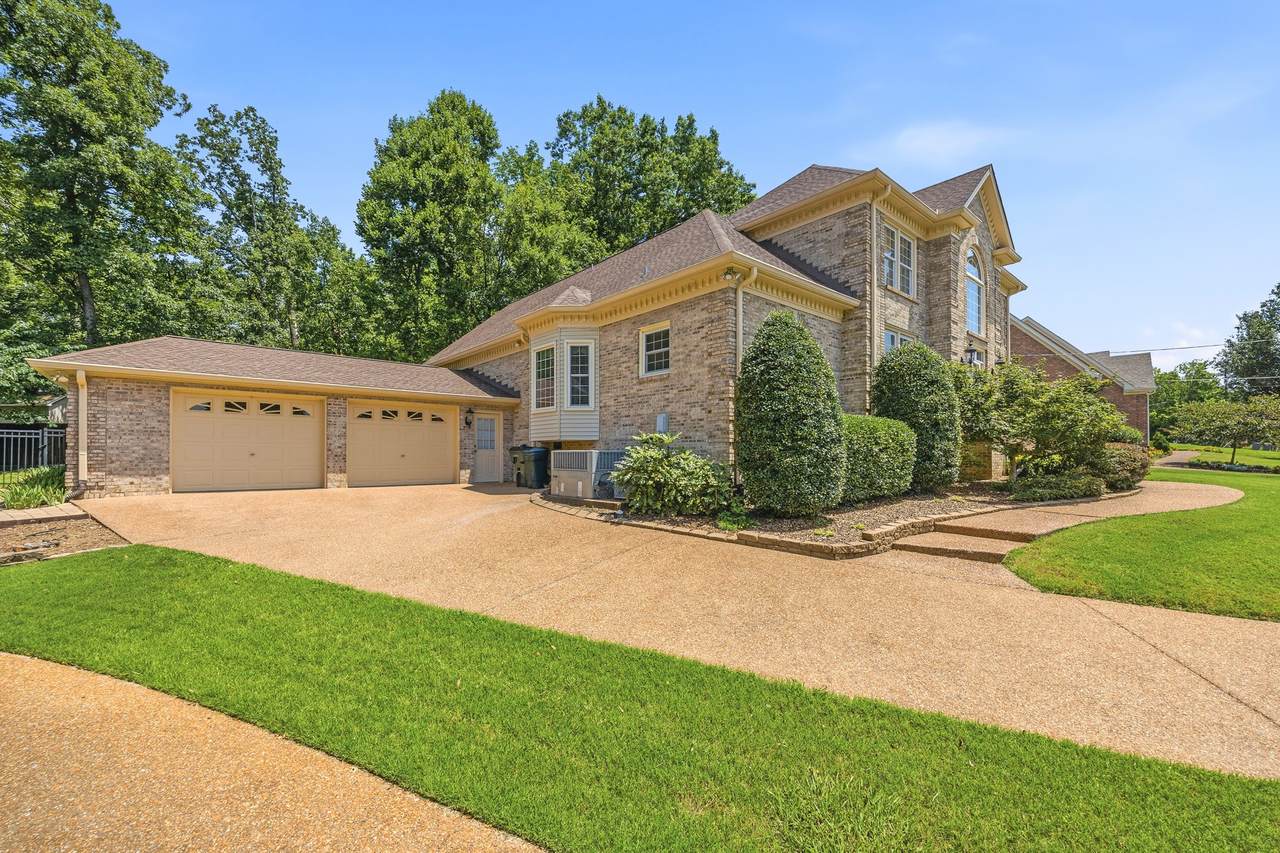 https://bt-photos.global.ssl.fastly.net/nashville/1280_boomver_1_RTC3305303-1.jpg